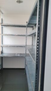 Tároló helyiség beázás megszüntetése burkolsat és falazat helyreállítás (K)